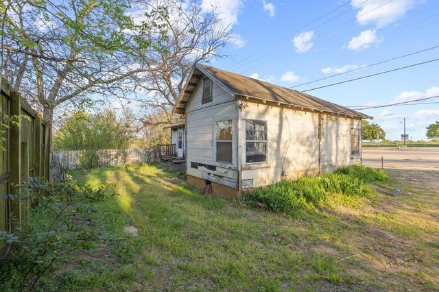 912 N Tone Avenue, Denison, TX 75020