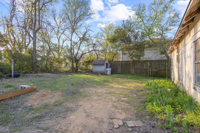 912 N Tone Avenue, Denison, TX 75020