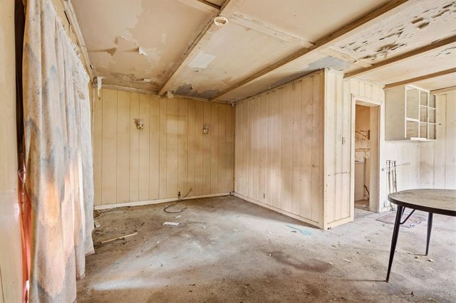 912 N Tone Avenue, Denison, TX 75020