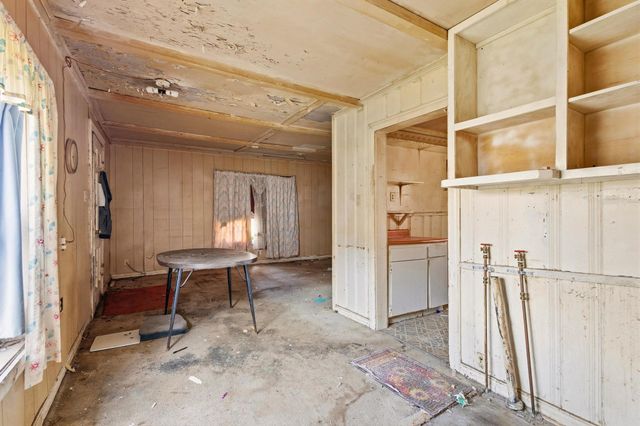 912 N Tone Avenue, Denison, TX 75020