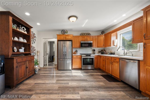 3499 S State Road, Davison, MI 48423