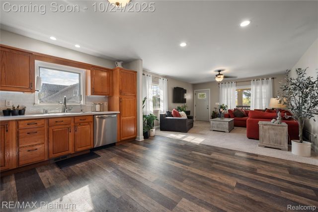 3499 S State Road, Davison, MI 48423