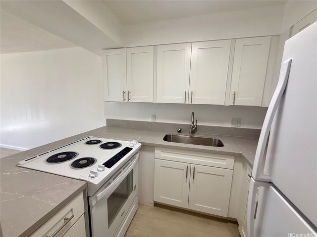 3138 Waialae Avenue 609, Honolulu, HI 96816