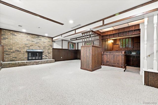37582 Whitney Drive, Wayne, MI 48184