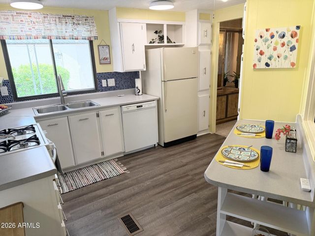 450 S 83RD Way, Mesa, AZ 85208