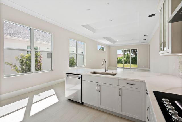 2147 Falls Manor, Vero Beach, FL 32967