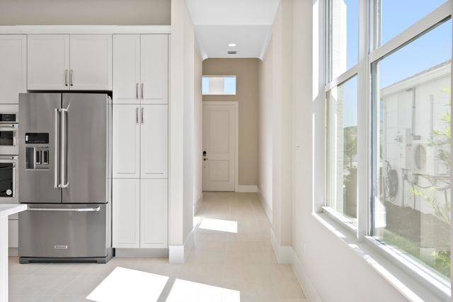 2147 Falls Manor, Vero Beach, FL 32967