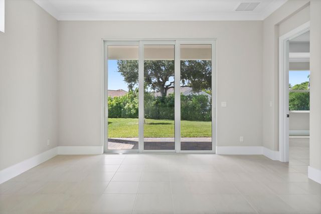 2147 Falls Manor, Vero Beach, FL 32967