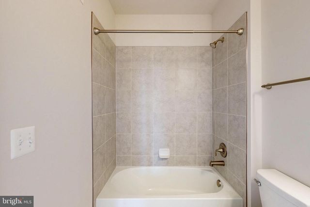 2375 STEPHANIE TESSA LN, Woodbridge, VA 22191