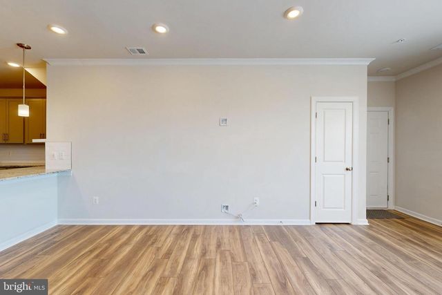 2375 STEPHANIE TESSA LN, Woodbridge, VA 22191