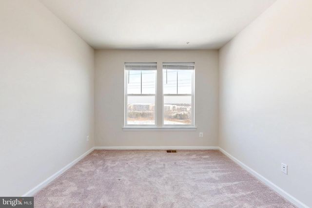 2375 STEPHANIE TESSA LN, Woodbridge, VA 22191