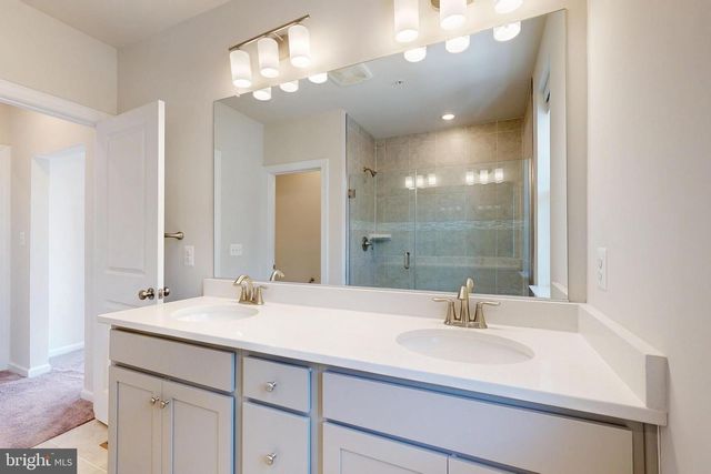 2375 STEPHANIE TESSA LN, Woodbridge, VA 22191