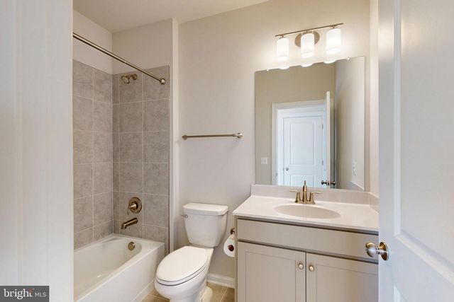 2375 STEPHANIE TESSA LN, Woodbridge, VA 22191