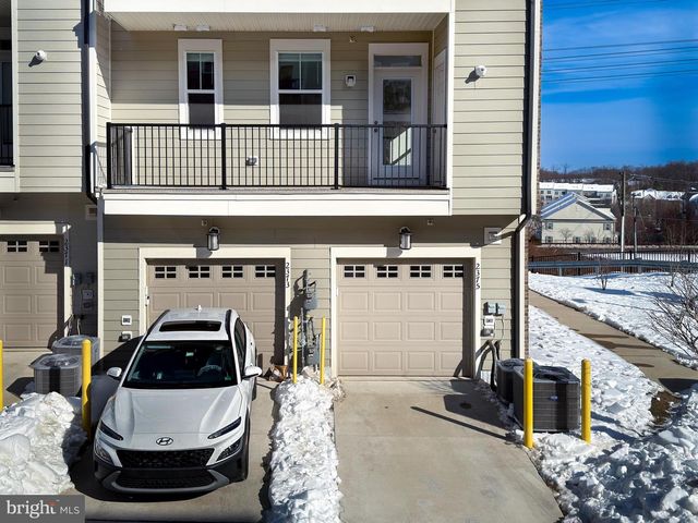 2375 STEPHANIE TESSA LN, Woodbridge, VA 22191