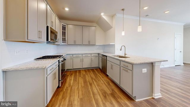 2375 STEPHANIE TESSA LN, Woodbridge, VA 22191