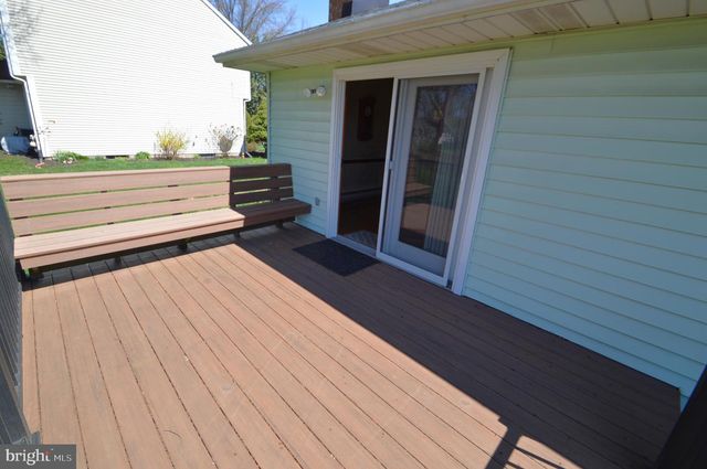 556 SCHOOLWAY DR, Manheim, PA 17545