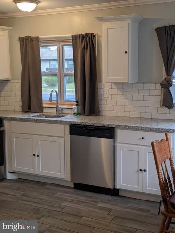 55 SHAWMONT LN, Willingboro, NJ 08046