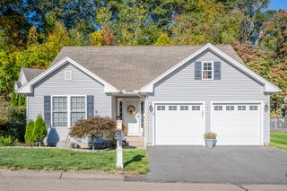 286 Beth Lane 16, Waterbury, CT 06705