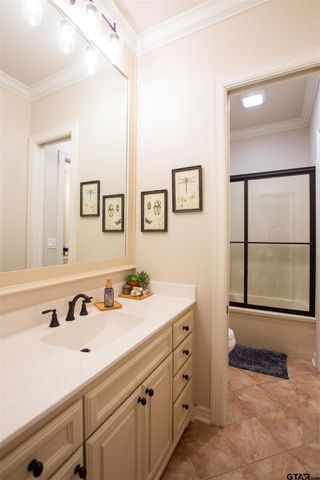 7130 Holly Square Ct., Tyler, TX 75703