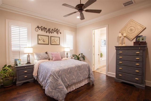 7130 Holly Square Ct., Tyler, TX 75703