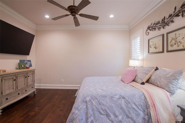 7130 Holly Square Ct., Tyler, TX 75703