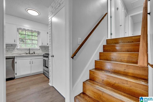 125 REDSTONE DRIVE, Birmingham, AL 35215