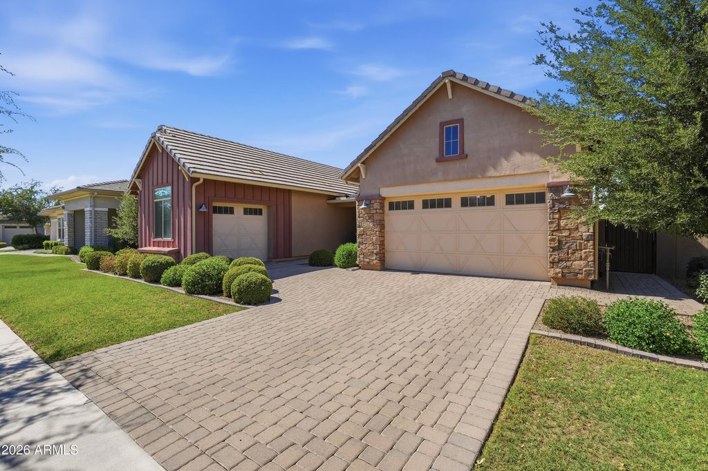 3646 E PINTO Drive, Gilbert, AZ 85296 — photo 2