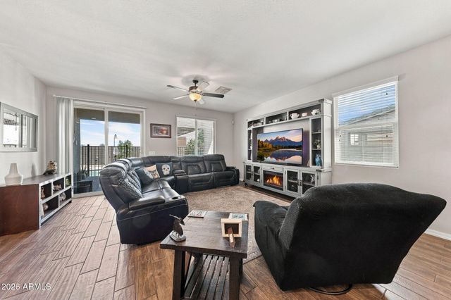 18552 W YUCATAN Drive, Surprise, AZ 85388