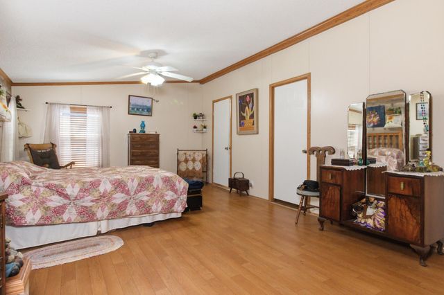 335 County Road 552, Gainesville, MO 65655