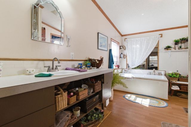 335 County Road 552, Gainesville, MO 65655