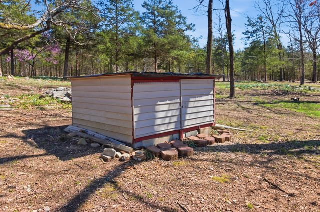 335 County Road 552, Gainesville, MO 65655