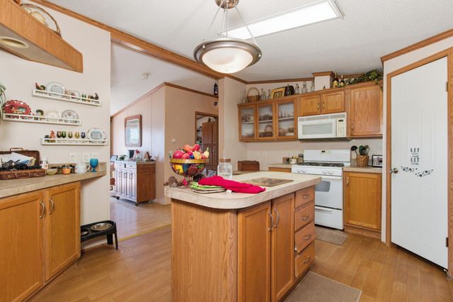 335 County Road 552, Gainesville, MO 65655