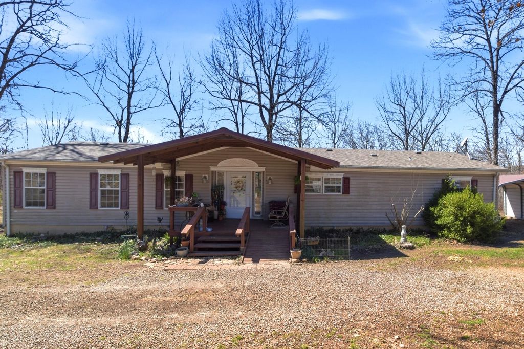 335 County Road 552, Gainesville, MO 65655