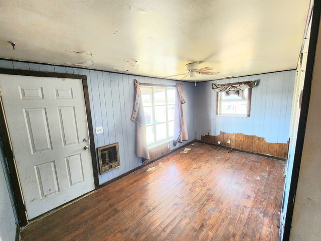 1102 N Washington St, Tullahoma, TN 37388