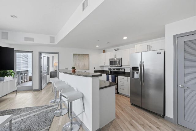 253 10Th 1001, San Diego, CA 92101