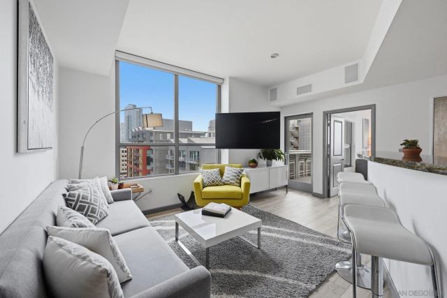 253 10Th 1001, San Diego, CA 92101