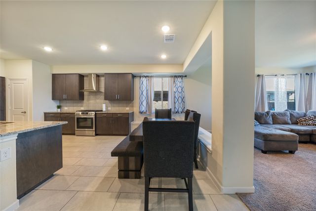 989 Kingbird Lane, Alvarado, TX 76009