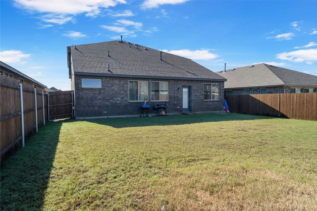 989 Kingbird Lane, Alvarado, TX 76009