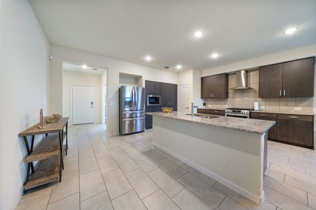 989 Kingbird Lane, Alvarado, TX 76009