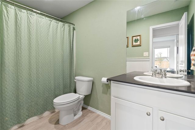 13282 Silverado Dr, Robstown, TX 78380