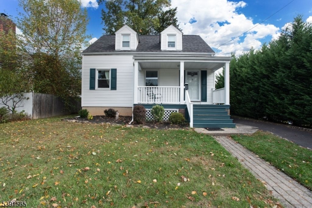 202 Gold St, Green Brook Twp., NJ 08812