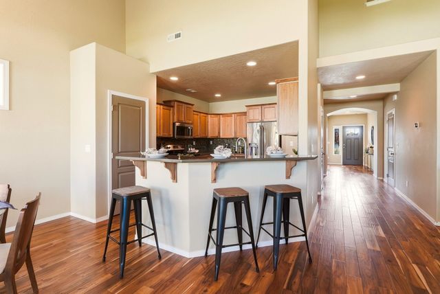 6909 S Woodhaven Dr, Spokane, WA 99224