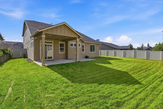6909 S Woodhaven Dr, Spokane, WA 99224