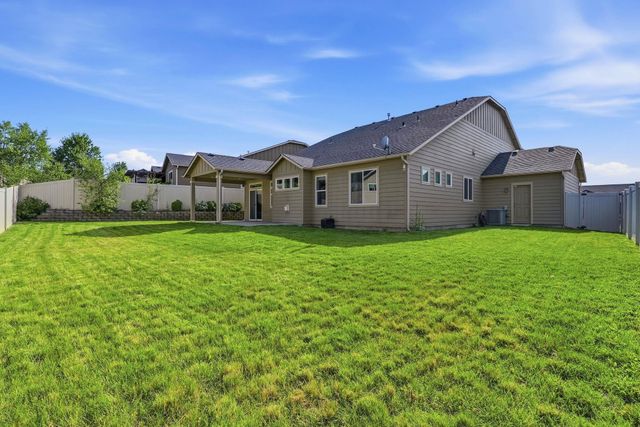 6909 S Woodhaven Dr, Spokane, WA 99224
