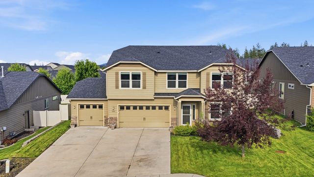 6909 S Woodhaven Dr, Spokane, WA 99224