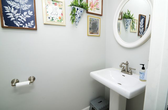 460 Danbury Drive, Carol Stream, IL 60188