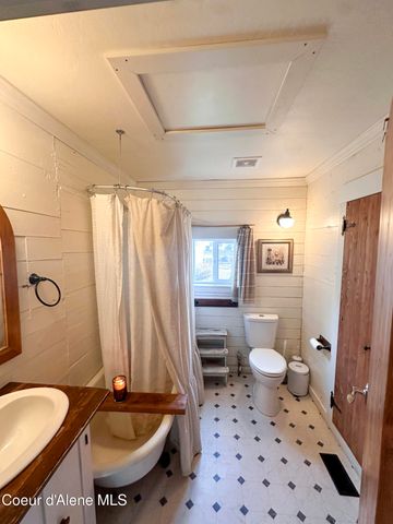 15664 N SPRING ST, Rathdrum, ID 83858