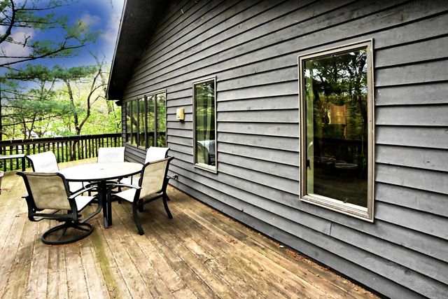 105 S Merrivale Avenue, Beverly Shores, IN 46301
