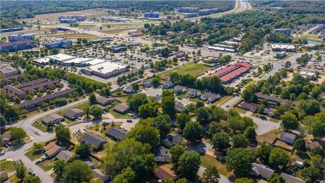 3145 Shale Street, Fayetteville, AR 72704