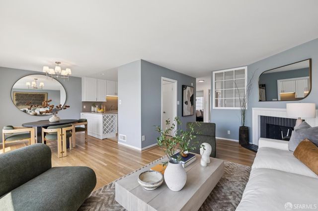 67 Molimo Drive, San Francisco, CA 94127